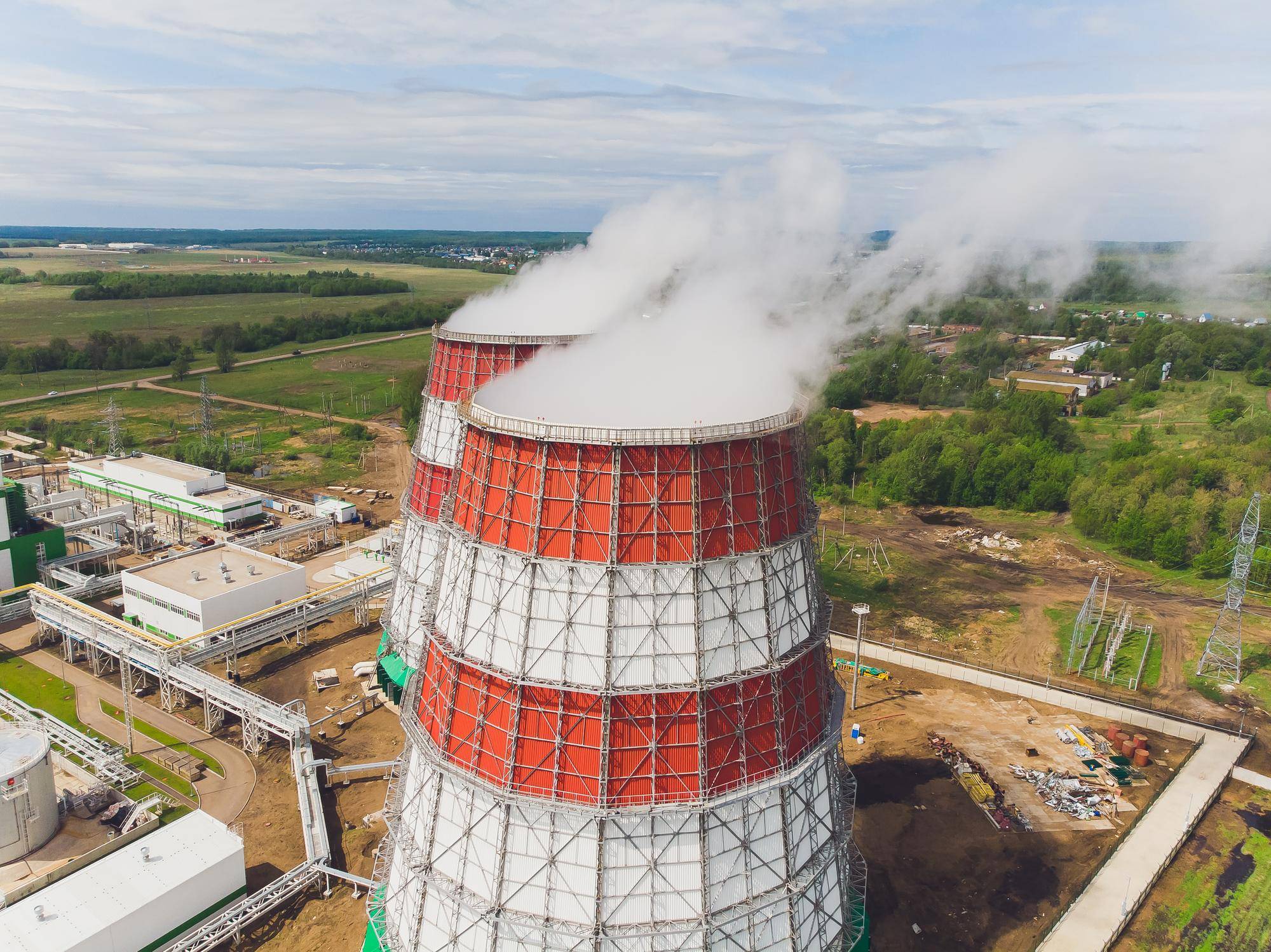 Jakie jest główne źródło energii w Polsce i co się za tym kryje?
